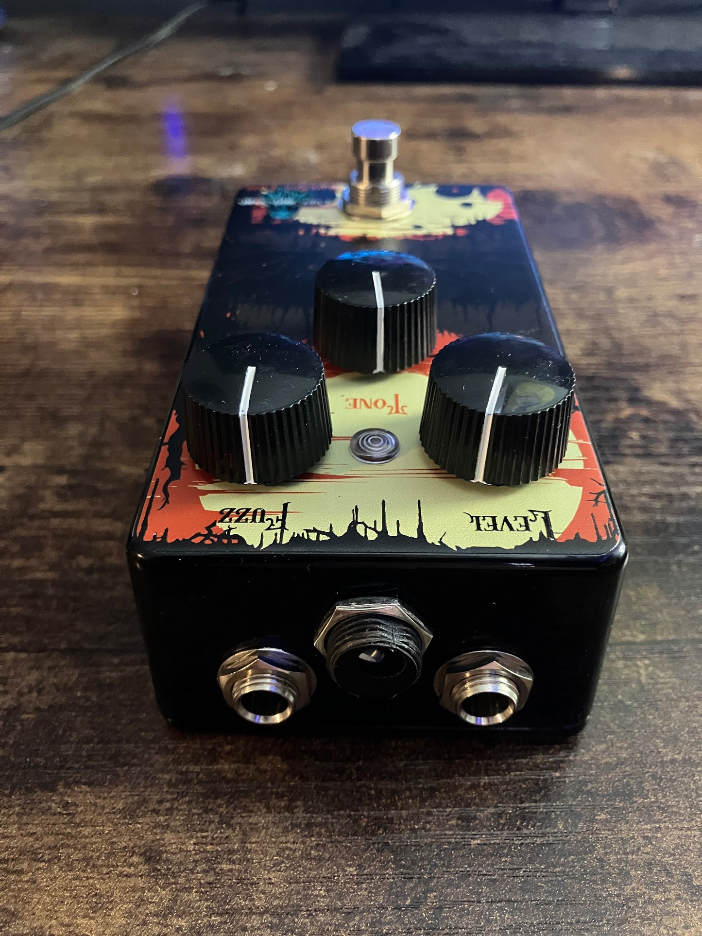.Black Bog Fuzz Pedal.